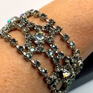 VTG 1960's Glass Crystal Bracelet Silver Art Deco Style Costume 7"